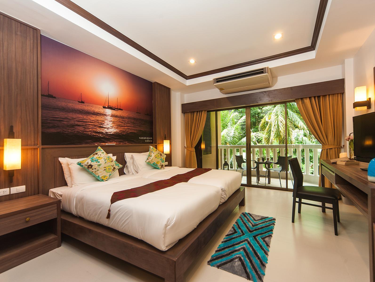 Ratana Hill Patong Aparthotel Exterior photo